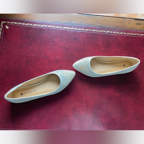 Rhinestones All Over Party Shoes Size 8.5 Feminine & Flat - Picture 4 of 10